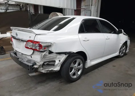 2013 Toyota Corolla S z USA, uszkodzony, nr VIN 5YFBU4EE1DP185387